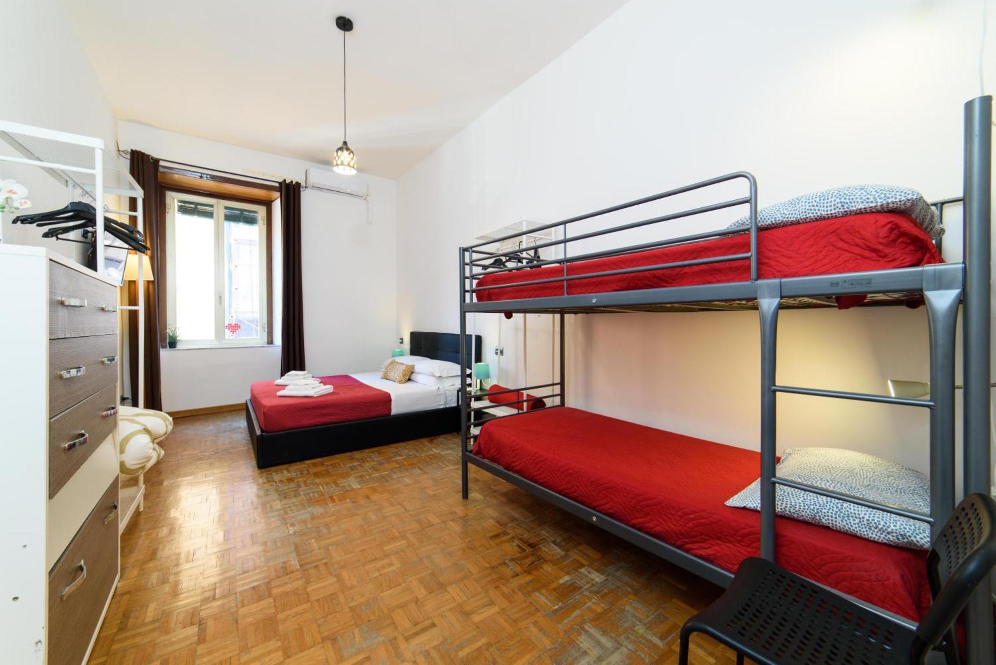 Guest house Inside Chiaia 2*